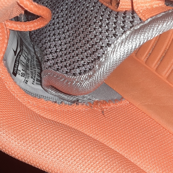 Gray/Orange Nike Shoes - Picture 3 of 4